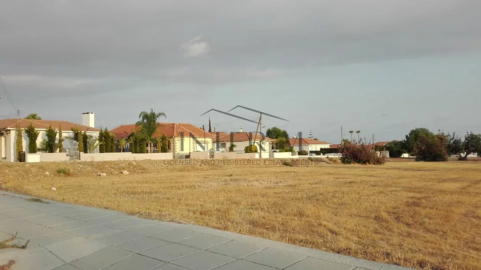 *Corner Plot For Sale In Erimi Limassol Cyprus (330 Sq.m)