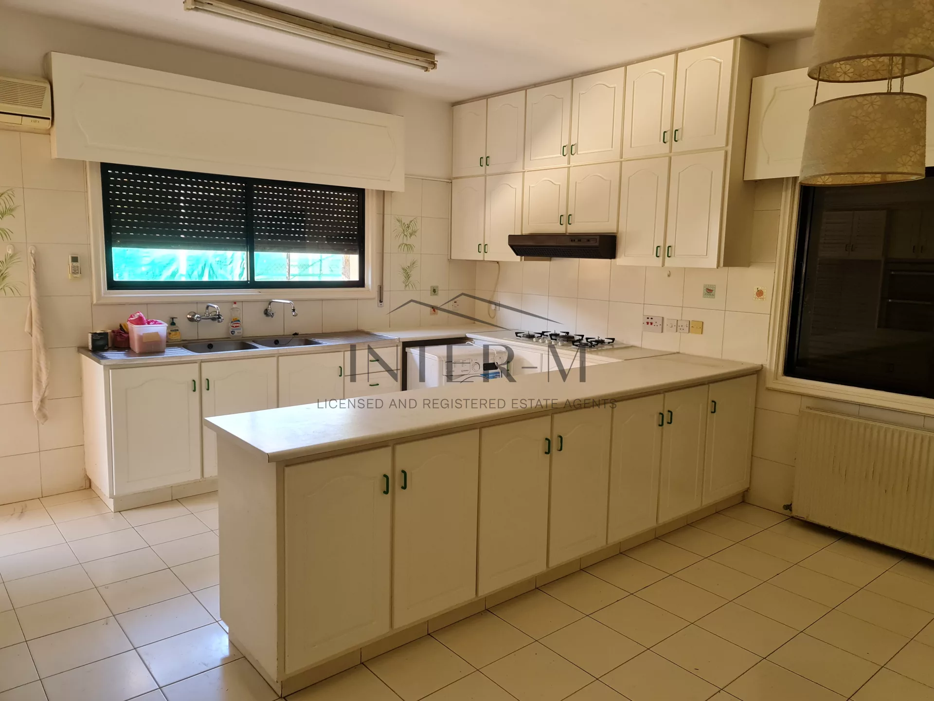 Villa In Agios Athanasios For Rent  (4 Bedroom) φωτογραφία 14
