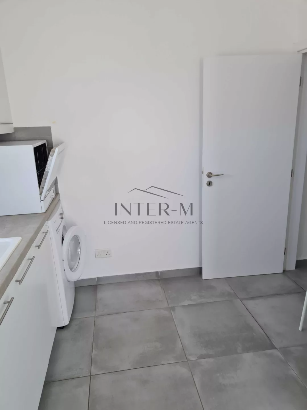 Fully Renovated Apartment For Sale In Neapolis, Limassol (2 Bedroom) photo 27