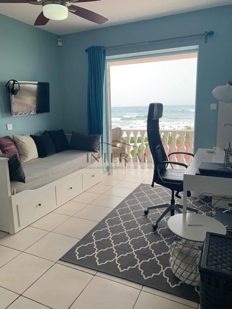 Beachfront Villa For Sale In Pervolia , Larnaca  (4 Bedroom) φωτογραφία 16