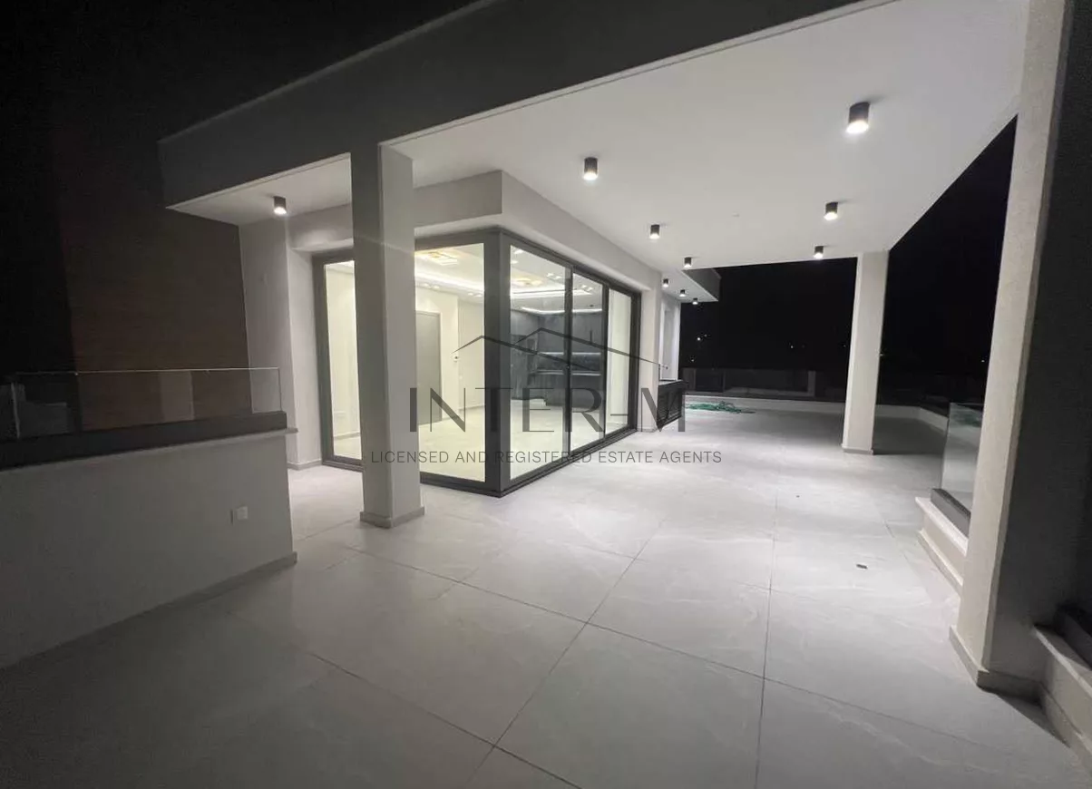 Beautiful Penthouse  For Sale In  Germasogeia , Limassol  (3 Bedroom) photo 10