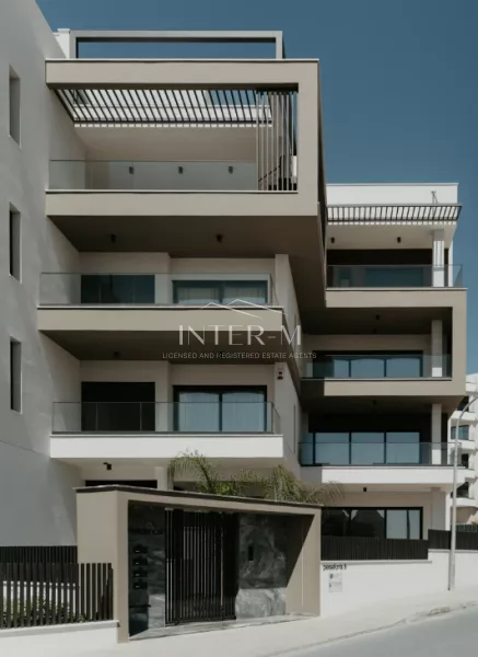 Brand New 4-Bedroom Luxury Penthouse For Sale – Germasogeia, Limassol ,Cyprus | Sea View | Roof Garden | Gated Complex photo 4
