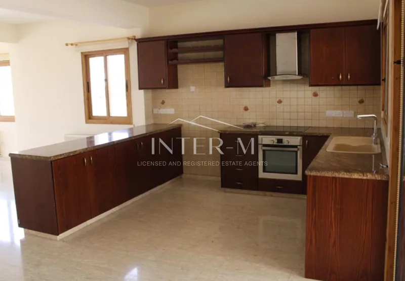 Beautyful House  For Rent  In  Kolossi Limassol  (4 Bedroom) photo 5