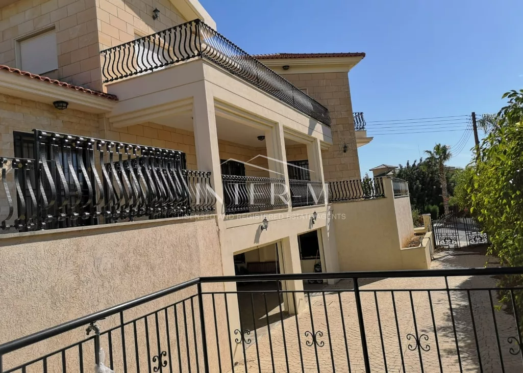 Beautiful Villa For Rent,In Agios Tychon,Limmasol (7 Bedroom) photo 9