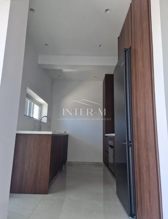 Luxurious 3-Bedroom Penthouse With Roof Garden For Rent In Petrou & Pavlou, Limassol (3 Bedroom) photo 8