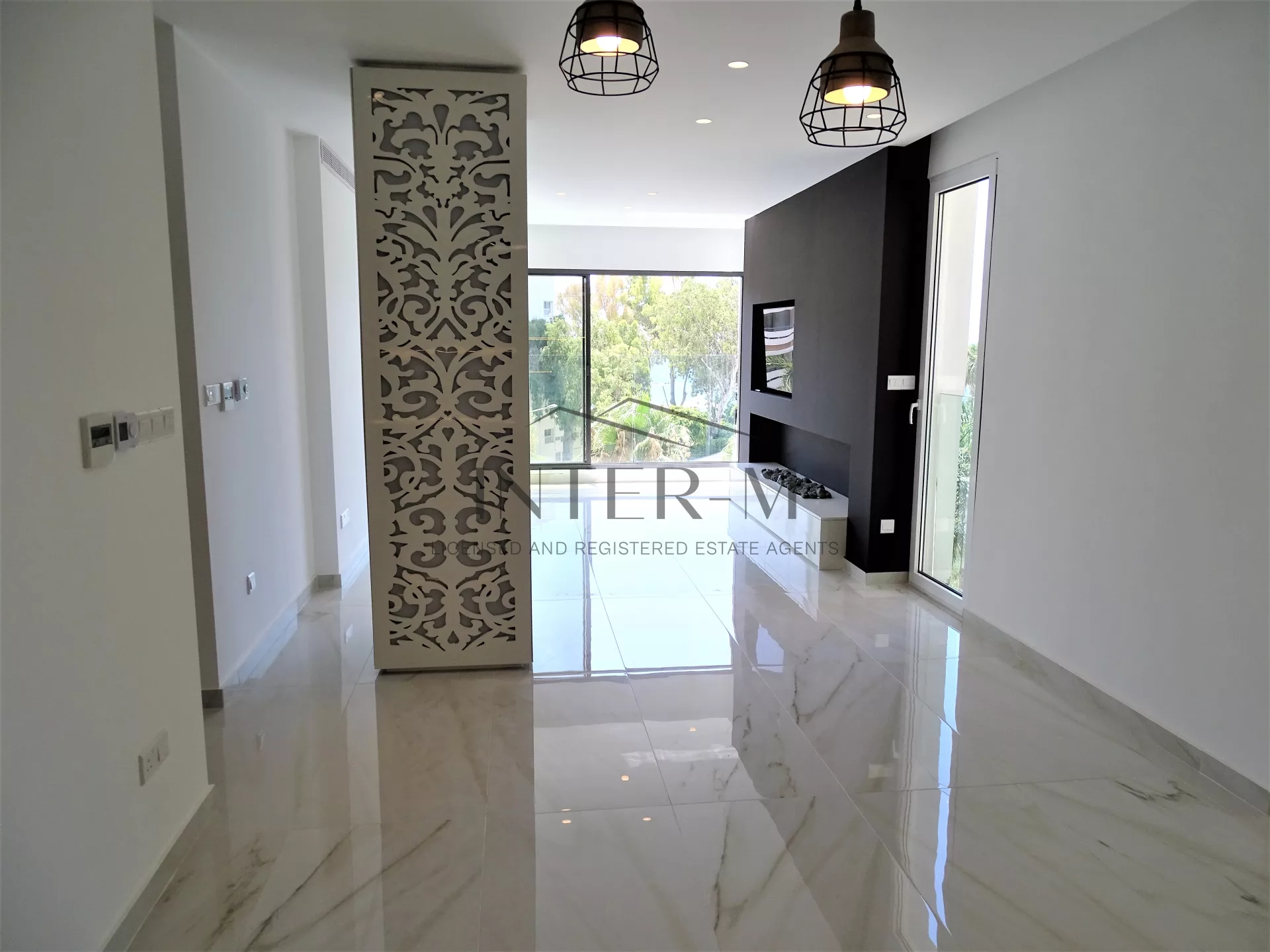 Luxury 3 Bedroom Whole Floor Apartments For Sale In Germasogeia  (3 Bedroom) φωτογραφία 2