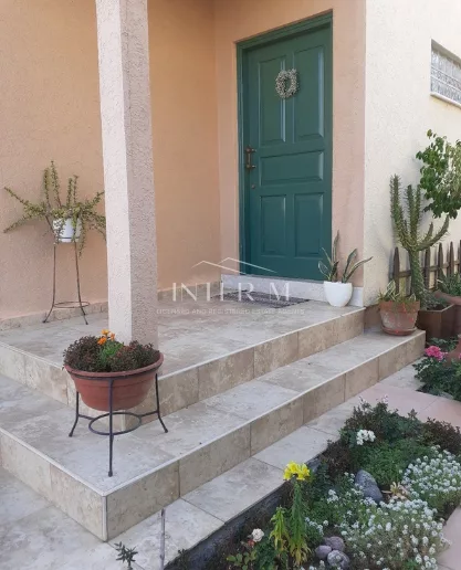 Beautiful House For Sale In Agios Athanasios , Limassol (4 Bedroom) φωτογραφία 8