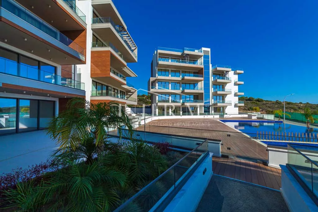 Luxury Apartment For Sale 300m Distance To Sea (3 Bedroom) photo 17