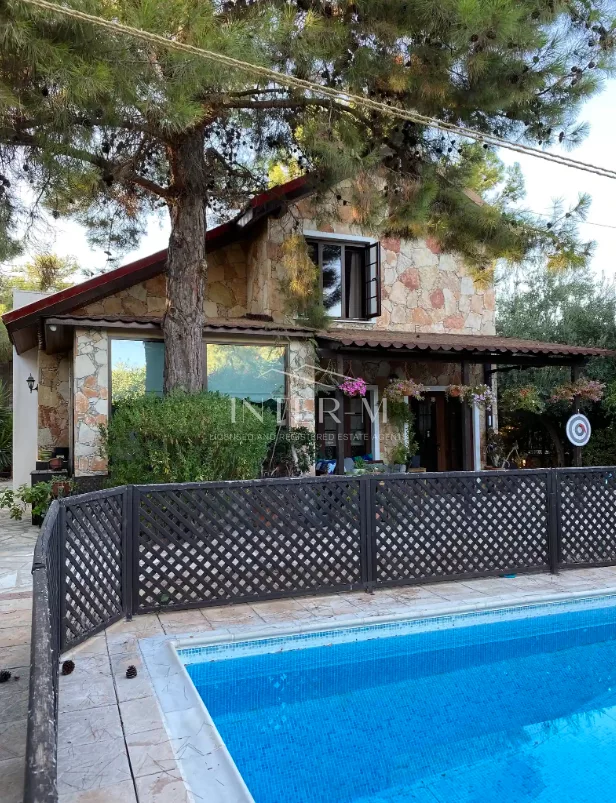 Beautiful  Detached House Fоr Sаle,Limassol, Souni  (4 Bedroom)