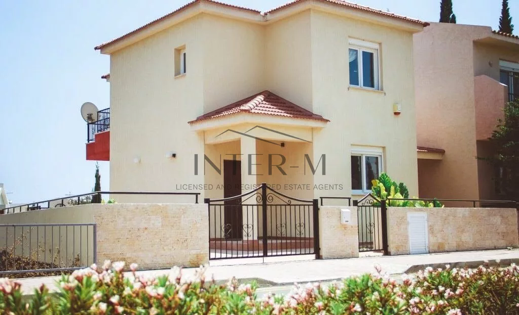 For Sale Detached House In Pyrgos Area  (3 Bedroom)