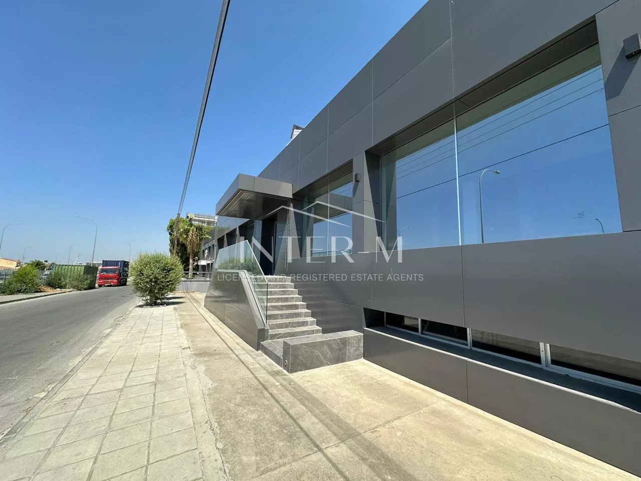 Commercial Building For Rent In Agios Athanasios , Limassol , Cyprus φωτογραφία 2