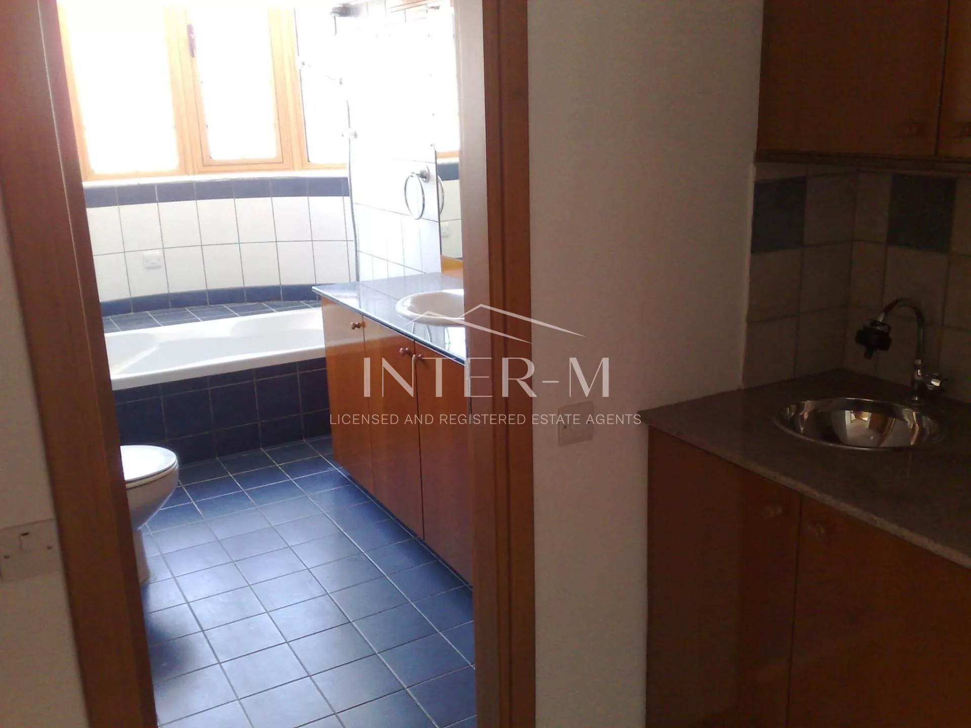 Massive Villa In Germasogeia (5 Bedroom) photo 8