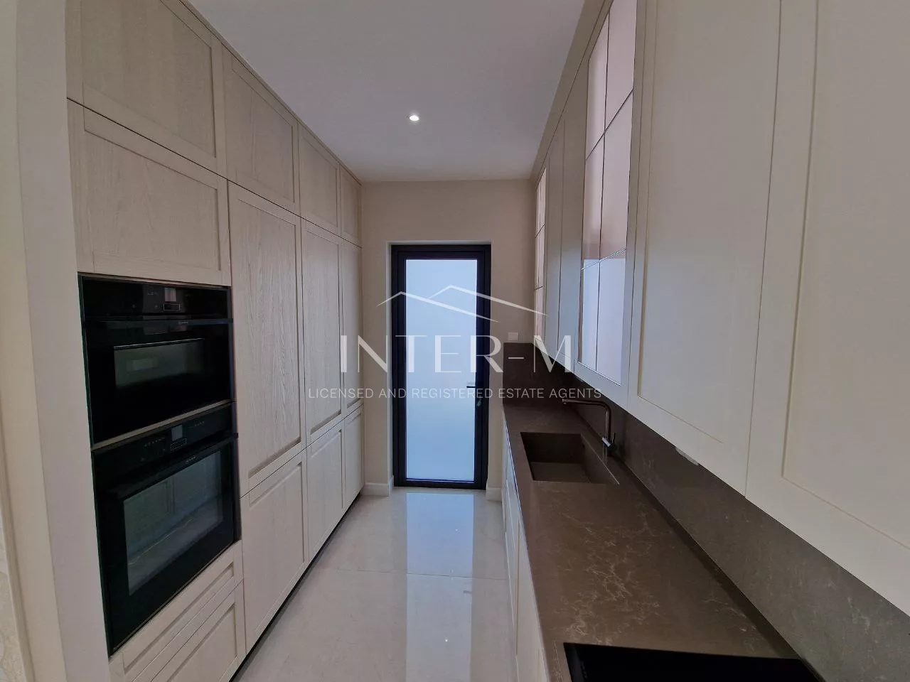 Luxury  Sea View  Apartment For Sale In Dasoudi , Limassol  (3 Bedroom) photo 6