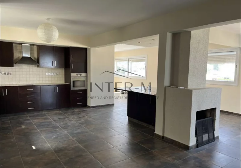 Spacious Penthouse For Sale In Agios Athanasios,Limassol (3 Bedroom) photo 2