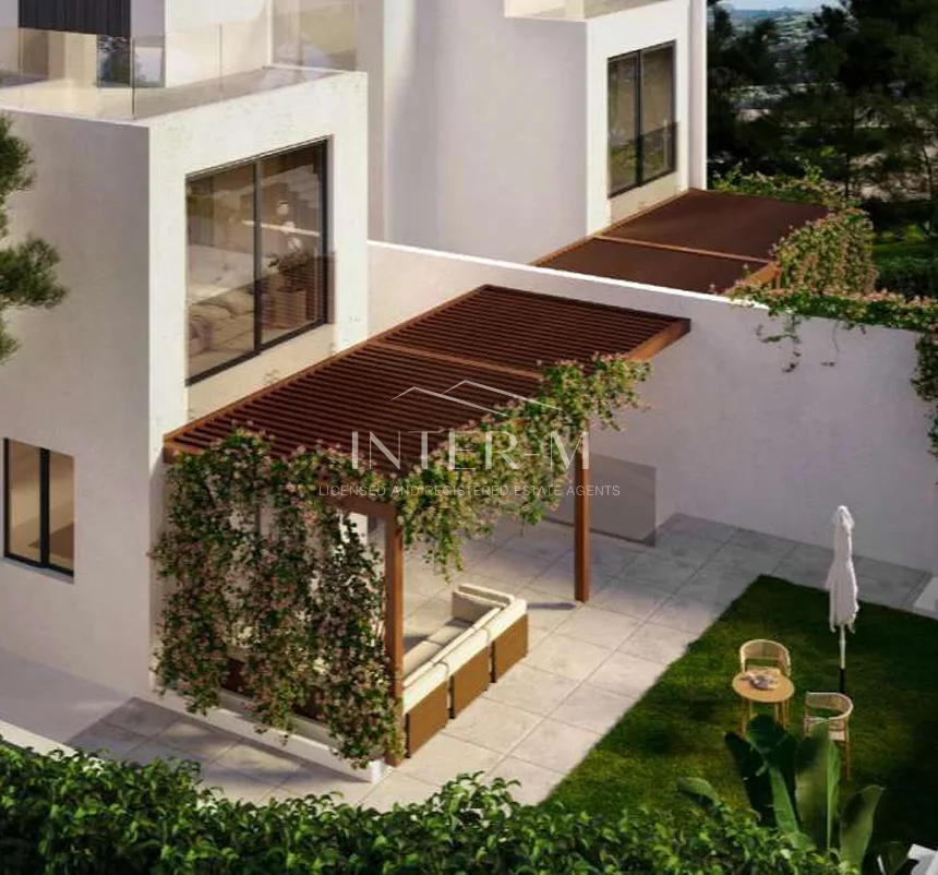 Semi detached Villa for sale in Agios Tychonas, Limassol, Cyprus  photo 3