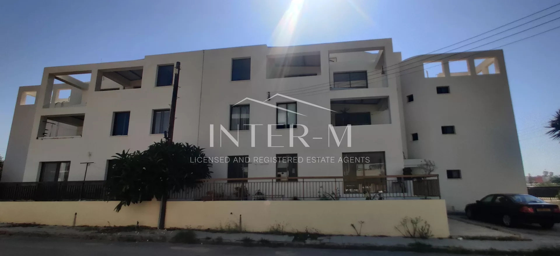 Residential Building For Sale photo 2