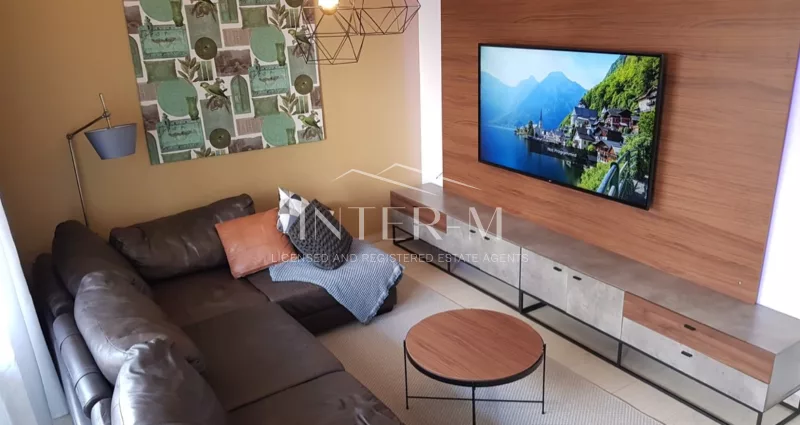 Beautiful Apartment For Sale In Neapolis  , Limassol   (3 Bedroom)