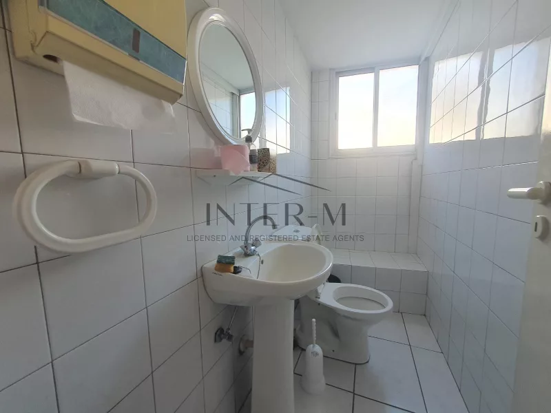 Shop For Rent Centrally Located In Ayias Zonis Area, Limassol φωτογραφία 3