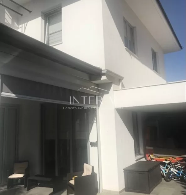 Detached House For Rent In Agios Spiridonas (5 Bedroom) photo 5