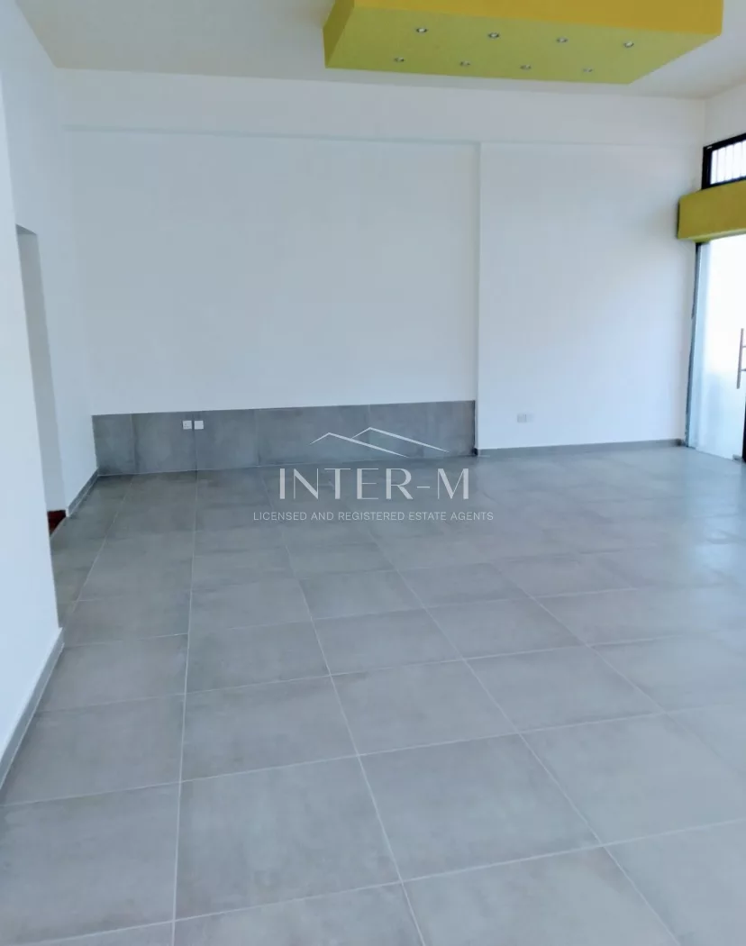 Ground Floor Office/Commercial Space For Rent In Agios Ioannis,Limassol (256 Sq.m) photo 2
