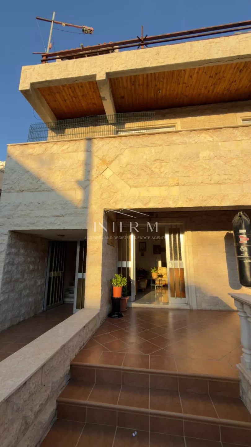 2-BEDROOM GROUND-FLOOR HOUSE FOR SALE – MESA GEITONIA, LIMASSOL,CYPRUS