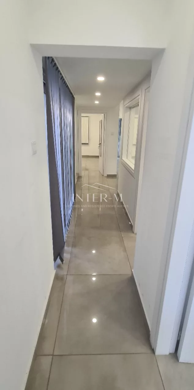 Business Office For Rent In Agia Zoni,Limassol (4 Bedroom) photo 11