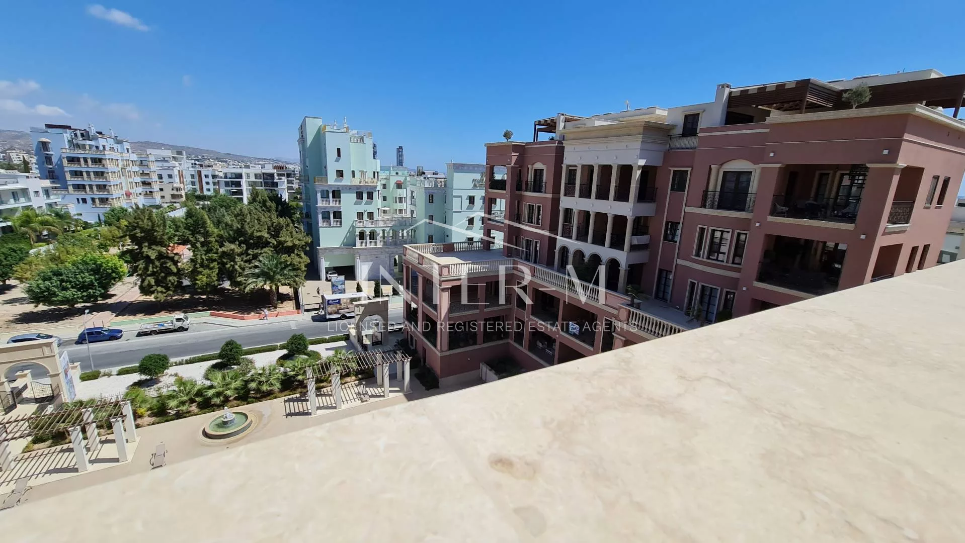 Luxury Penthouse For Rent In  Germasogeia , Limasool  (3 Bedroom) photo 16