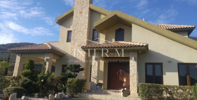 Villa For Rent In Akrounta  (5 Bedroom)