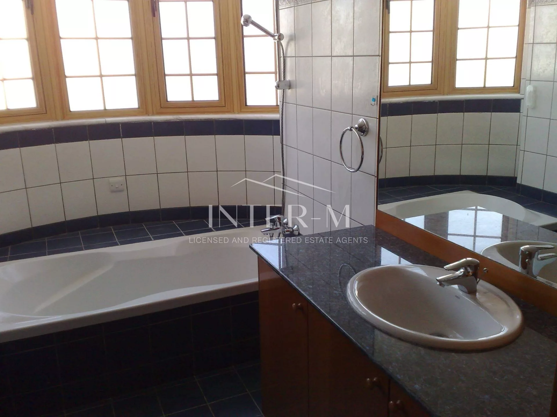 Massive Villa In Germasogeia (5 Bedroom) photo 9