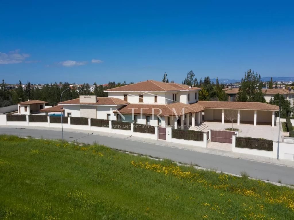 Breathtaking Luxurious Villa For Sale In Strovolos, Nicosia (5 Bedroom) φωτογραφία 2