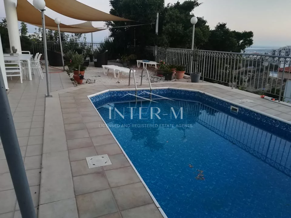 Huge Villa For Sale In Lefkothea (6 Bedroom)