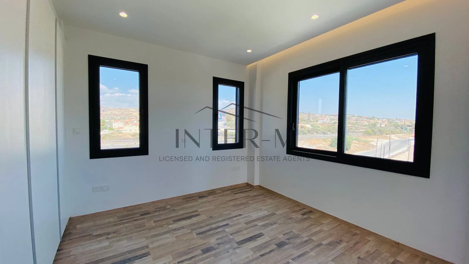 Special Offer In Mouttagiaka Apartment (3 Bedroom) photo 6