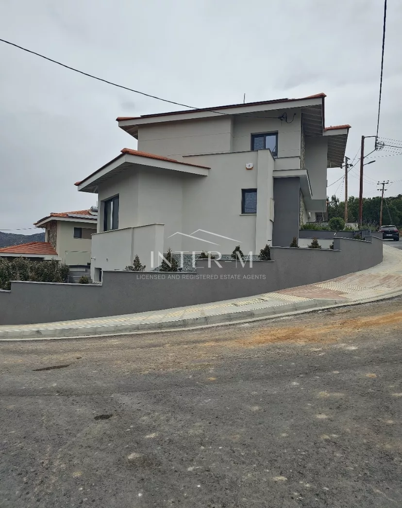 Villa For Sale In Parekklisia , Limassol  (4 Bedroom) photo 2