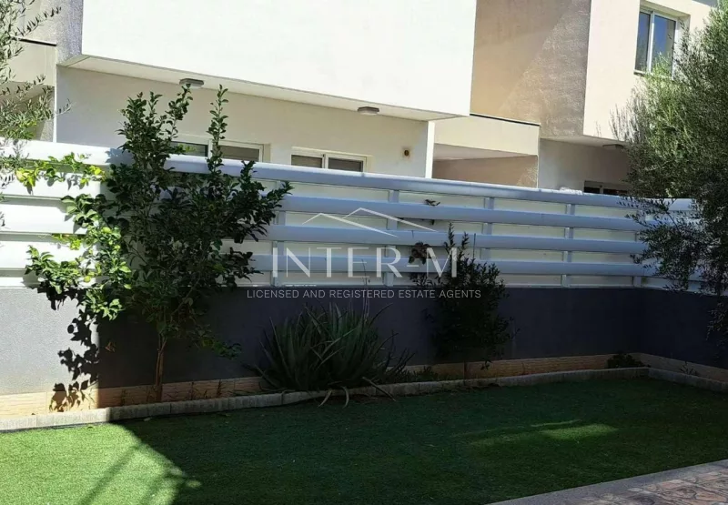 Beautiful  Detached House To Rent,Kato Polemidia,Limassol (4 Bedroom) photo 5
