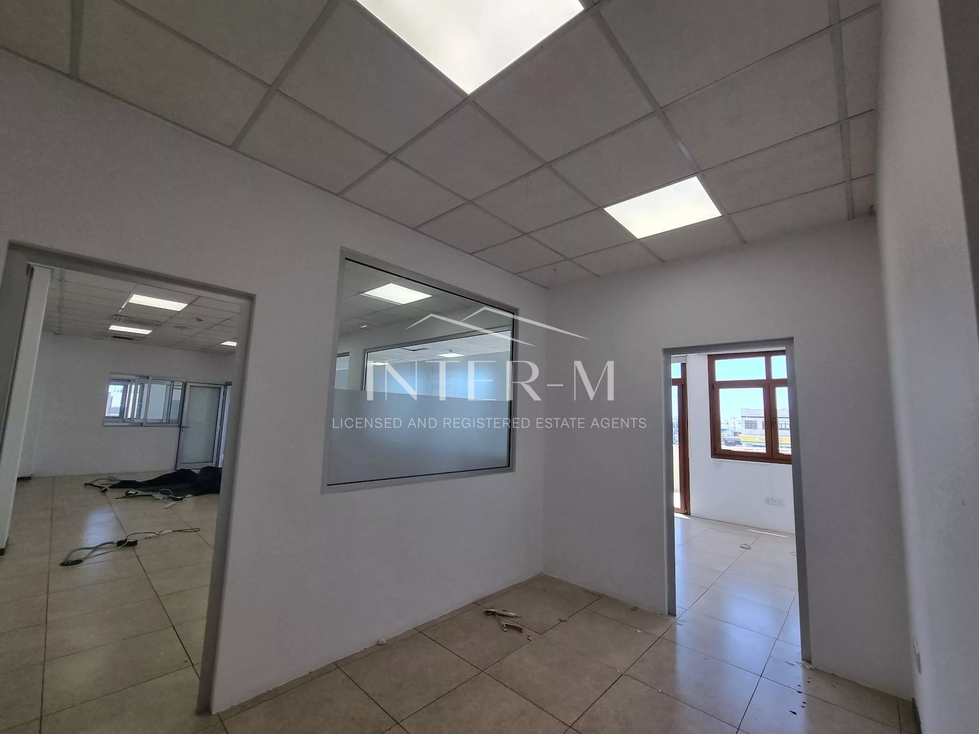 Office For Rent  In Cyprus, Limassol Kolonakiou Street (517 Sq.m) φωτογραφία 9
