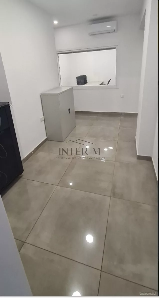 Business Office For Rent In Agia Zoni,Limassol (4 Bedroom) photo 7