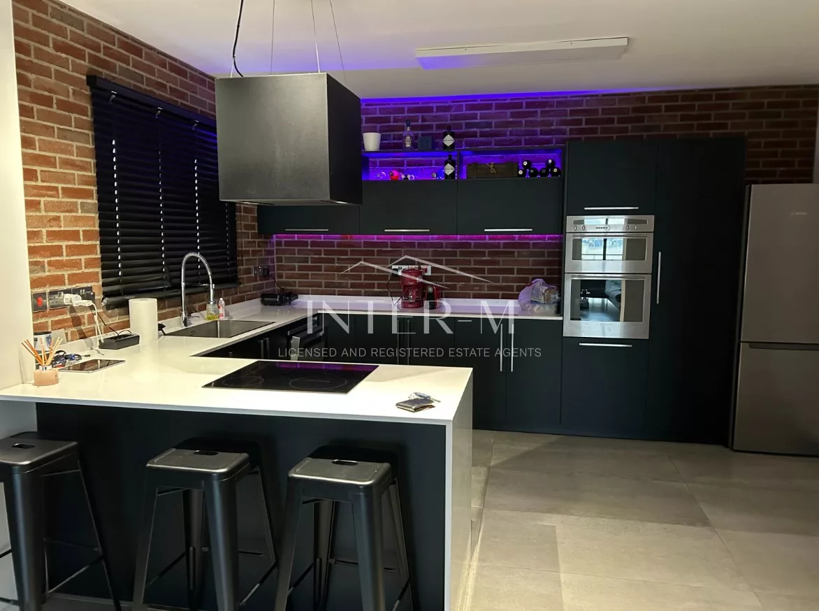 Beautiful Whole Floor 3-Bedroom Apartment In Egkomi, Nicosia, Cyprus φωτογραφία 6