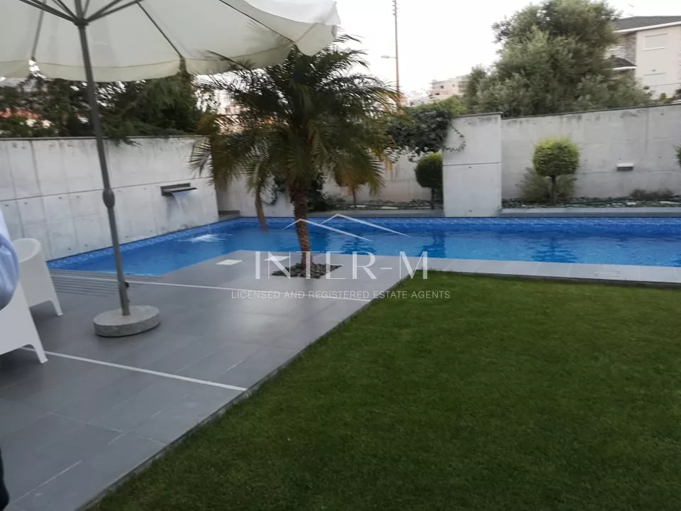 Incredible Villa For Sale In Palodia (4 Bedroom) φωτογραφία 5