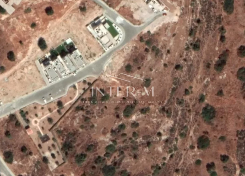 *Land For Sale In Ypsonas (16937 Sq.m) φωτογραφία 2
