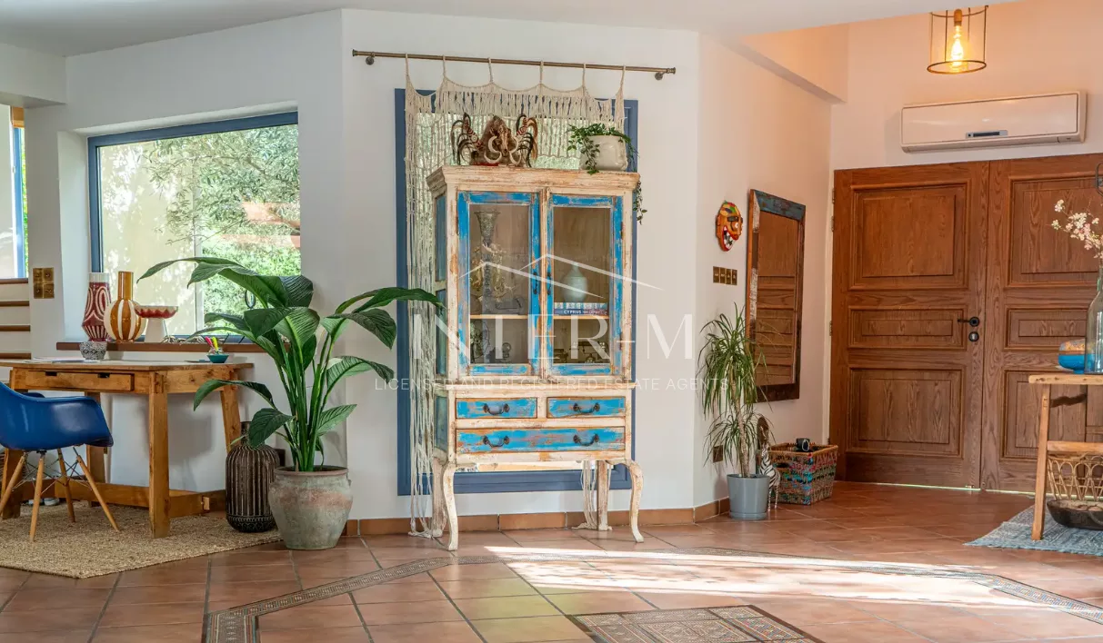 4-Bedroom Villa For Sale In Agia Fyla, Limassol,Cyprus (4 Bedroom) photo 7