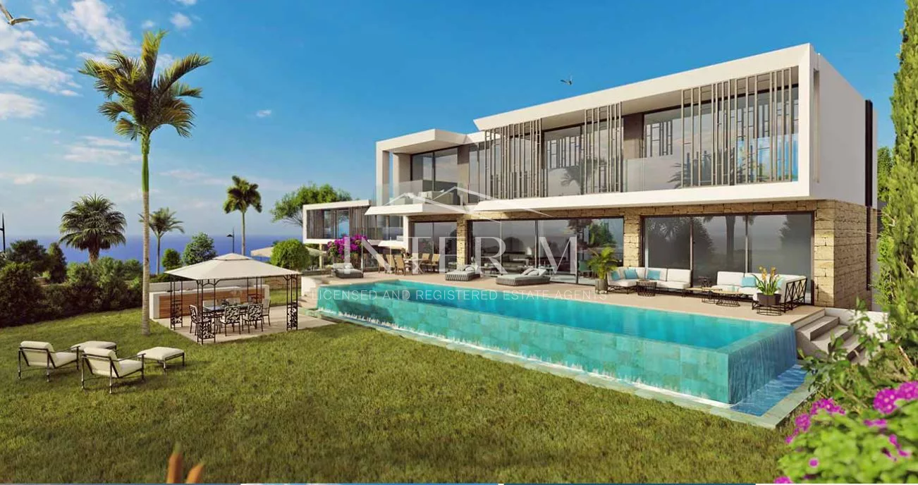 Villa In Peyia  (5 Bedroom)