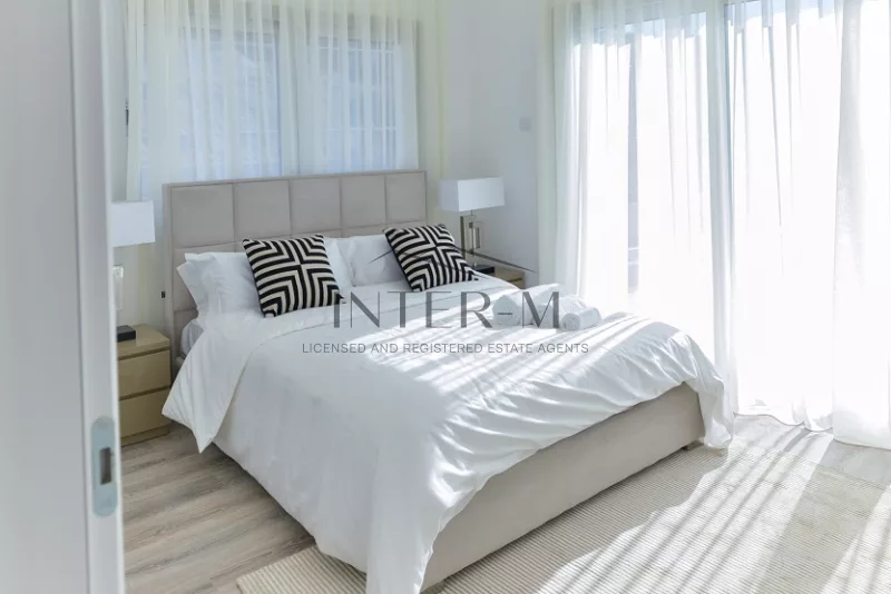 Villa In Agios Tychonas (5 Bedroom)