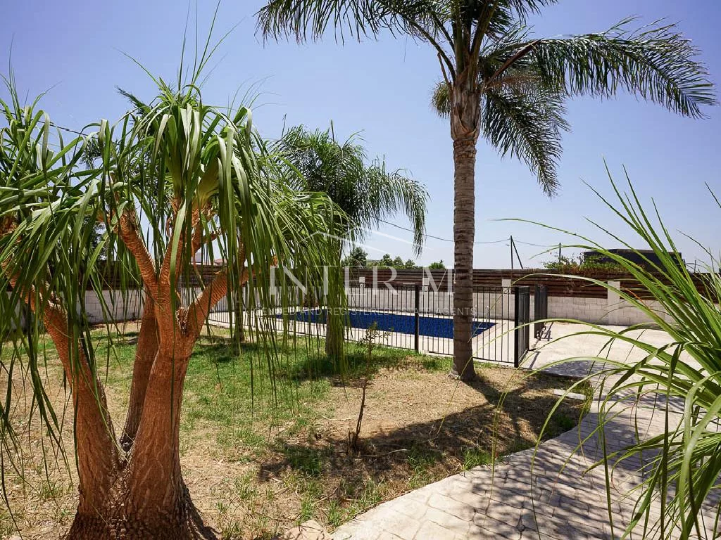 Beautiful Villa For Sale In Avgorou, Famagusta (4 Bedroom) photo 21