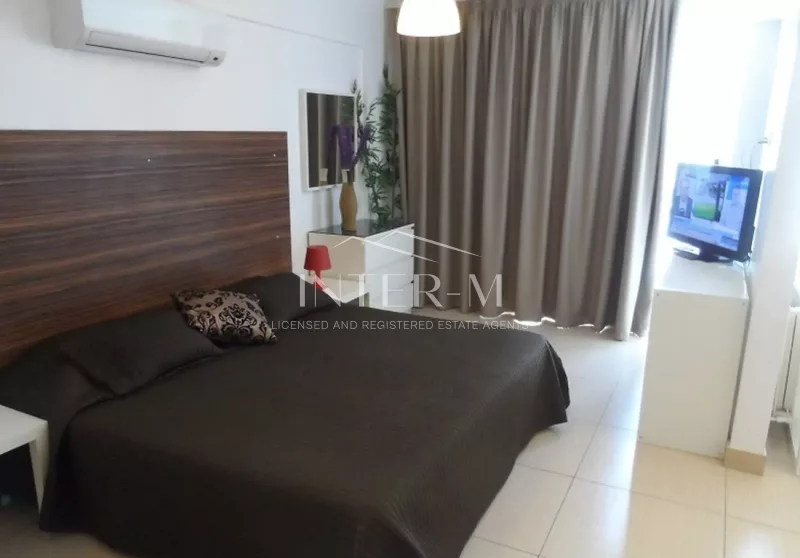 Whole Residential Building For Rent – Germasogeia Tourist Area, Limassol,Cyprus (16 Bedroom) photo 4