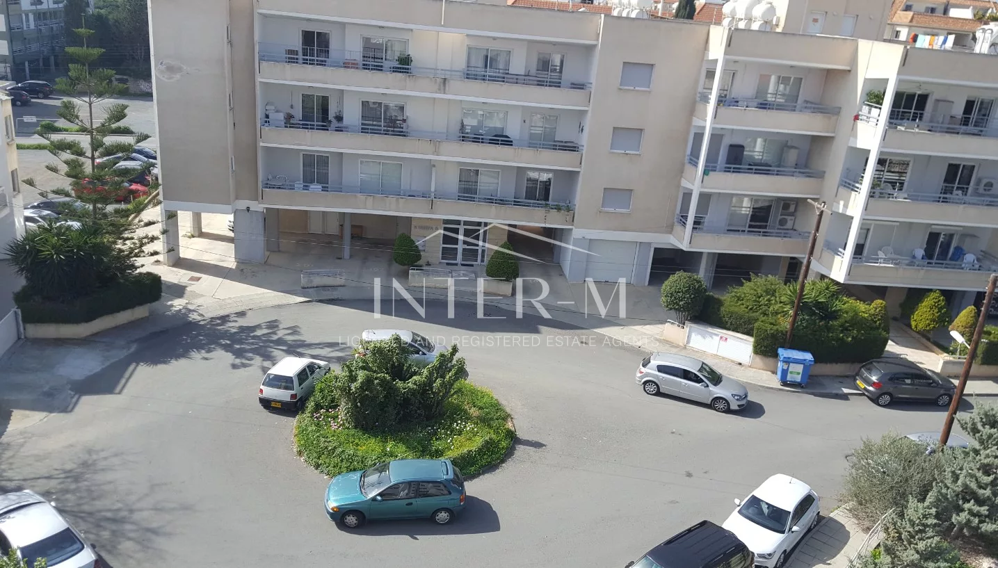 Commercial Building For Rent In Mesa Geitonia (1000 Sq.m) φωτογραφία 4