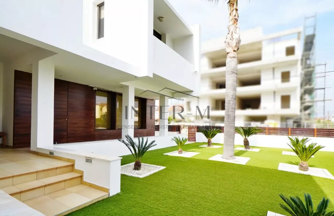 Elegant Detached House For Sale In Agia Varvara, Larnaca, Cyprus(4 Bedrooms)