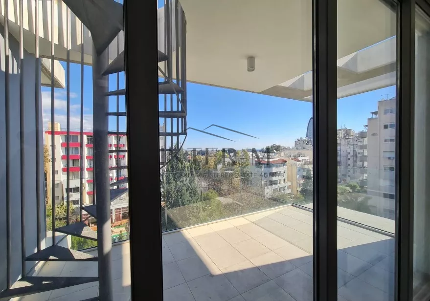 Beautiful 3-Bedroom Top-Floor Penthouse For Sale In Neapolis, Limassol, Cyprus φωτογραφία 9