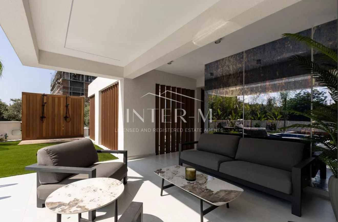Exquisite 3-Bedroom Villa For Sale In Potamos Germasogeias, Limassol, Cyprus photo 4
