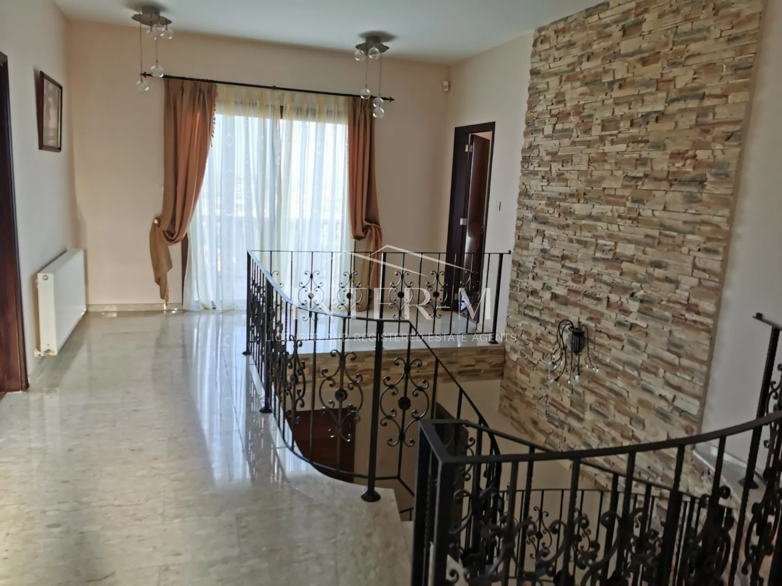 Privileged  Villa For Rent In Pareklisia  (5 Bedroom) φωτογραφία 11