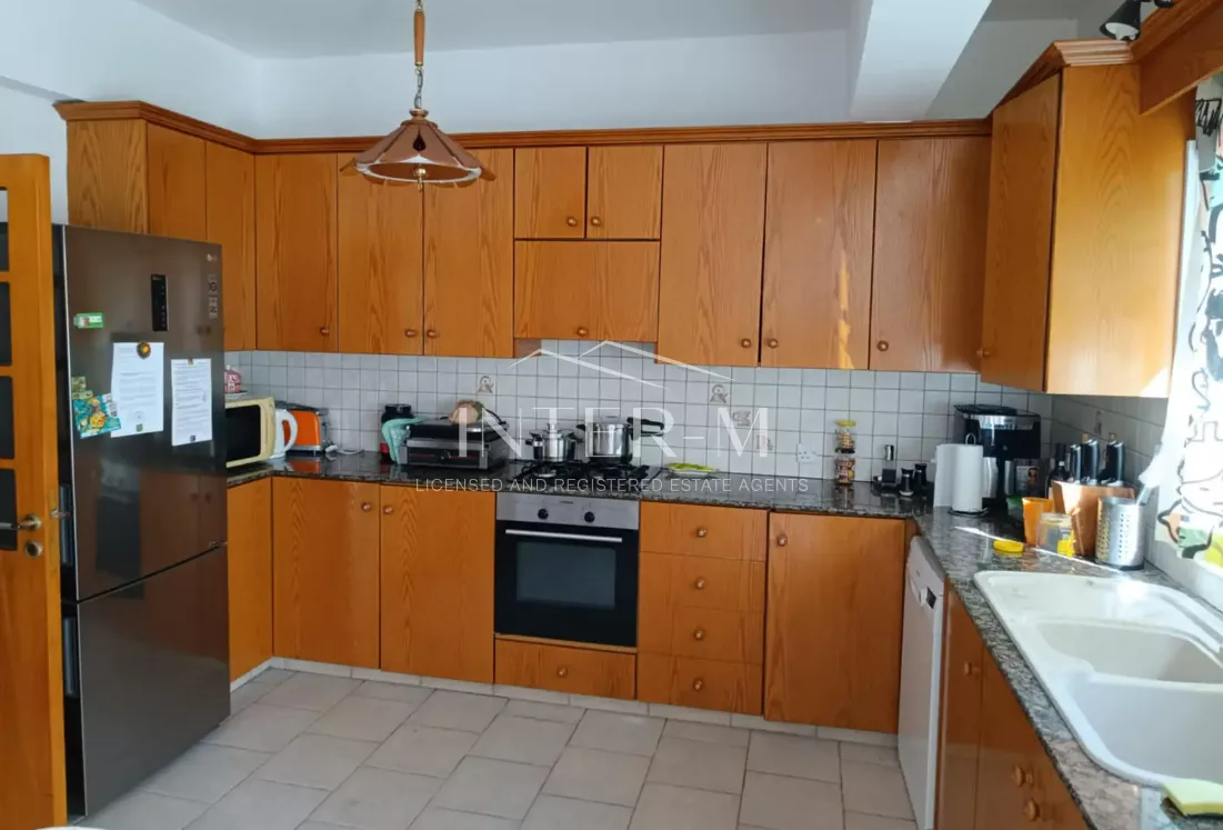 For Sale: Spacious 6-Bedroom Maisonette In Oroklini, Larnaca,Cyprus (6 Bedroom) photo 4